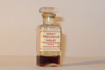 Photo © Les-parfums.info le site Violet - Prologue - Testeur extrait Photo © Les-parfums.info le site Violet - Prologue - Testeur extrait
