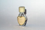 Photo © Les-parfums.info le site Rosenstein Nettie - Odalisque - hauteur 3.7 cm Photo © Les-parfums.info le site Rosenstein Nettie - Odalisque - hauteur 3.7 cm