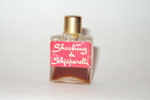 Photo © Les-parfums.info le site Schiaparelli - Shocking - Hauteur 3.5 cm bouchon Alu Photo © Les-parfums.info le site Schiaparelli - Shocking - Hauteur 3.5 cm bouchon Alu