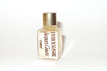 Photo © Les-parfums.info le site Griffe Jacques - Enthousiasme - Bout carré Hauteur 3.2 cm Photo © Les-parfums.info le site Griffe Jacques - Enthousiasme - Bout carré Hauteur 3.2 cm