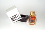 Photo © Les-parfums.info le site Norell - Norell - Parfum etiquette doré au dos perfume inc new york 1/16 fl oz 2 ml boite plastique Photo © Les-parfums.info le site Norell - Norell - Parfum etiquette doré au dos perfume inc new york 1/16 fl oz 2 ml boite plastique