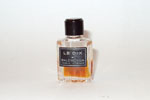 Photo © Les-parfums.info le site Balenciaga - Le Dix - Hauteur 3.4 cm Photo © Les-parfums.info le site Balenciaga - Le Dix - Hauteur 3.4 cm