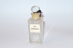 Photo © Les-parfums.info le site Chanel - N° 5 - Testeur Hauteur 5.8 cm Photo © Les-parfums.info le site Chanel - N° 5 - Testeur Hauteur 5.8 cm