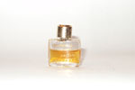 Photo © Les-parfums.info le site Revillon - Detchema - Parfum Hauteur 2.7 cm Photo © Les-parfums.info le site Revillon - Detchema - Parfum Hauteur 2.7 cm