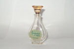 Photo © Les-parfums.info le site Dana - Toujours Moi - Perfume mod USA 7.5 ml Hauteur 7.2 cm Photo © Les-parfums.info le site Dana - Toujours Moi - Perfume mod USA 7.5 ml Hauteur 7.2 cm
