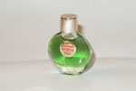 Photo © Les-parfums.info le site Worth - Je reviens - Bouchon plastique lisse hauteur 3.6 cm Photo © Les-parfums.info le site Worth - Je reviens - Bouchon plastique lisse hauteur 3.6 cm