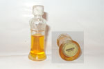 Photo © Les-parfums.info le site Matchabelli - Prophecy - Cologne hauteur 6.6 cm Photo © Les-parfums.info le site Matchabelli - Prophecy - Cologne hauteur 6.6 cm