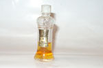 Photo © Les-parfums.info le site Matchabelli - Duchess of York - Cologne Parfumée 1/4 fl oz Hauteur 6.5 cm Photo © Les-parfums.info le site Matchabelli - Duchess of York - Cologne Parfumée 1/4 fl oz Hauteur 6.5 cm