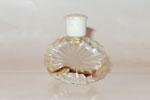 Photo © Les-parfums.info le site Ricci Nina - L'Air du Temps - Mini rayonnant bouchon plastique hauteur 4 cm Photo © Les-parfums.info le site Ricci Nina - L'Air du Temps - Mini rayonnant bouchon plastique hauteur 4 cm