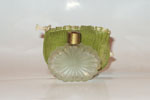 Photo © Les-parfums.info le site Ricci Nina - L'Air du Temps - Mini rayonnant bouchon metal tétine caoutchouc hauteur 3.8 cm Photo © Les-parfums.info le site Ricci Nina - L'Air du Temps - Mini rayonnant bouchon metal tétine caoutchouc hauteur 3.8 cm