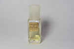 Photo © Les-parfums.info le site Coty - Complice - eau de toilette 90 °hauteur 6.3 cm Photo © Les-parfums.info le site Coty - Complice - eau de toilette 90 °hauteur 6.3 cm
