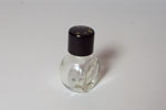 Photo © Les-parfums.info le site Lanvin - Rumeur - Petite boule tronqué 1 ml bouchon babélite noir Photo © Les-parfums.info le site Lanvin - Rumeur - Petite boule tronqué 1 ml bouchon babélite noir