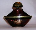 Photo © Les-parfums.info le site Guerlain - Samsara - Flacon du parfum hauteur 8.6 cm capacité a definir