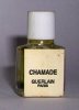Photo © Les-parfums.info le site Guerlain - Chamade - Bouchon Blanc étiquette sérigraphié