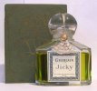 Photo&nbsp;&copy;&nbsp;Les-parfums.info le site Guerlain - Jicky - Flacon du parfum bouchon quadrilobé  en verre 60 ml Factice