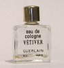 Photo&nbsp;&copy;&nbsp;Les-parfums.info le site Guerlain - Vetiver - Bouchon doré 4 ml eau de cologne mod 1980