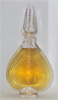 Photo © Les-parfums.info le site Guerlain - Chamade - Flacon du Parfum 30 ml 