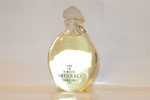 Photo&nbsp;&copy;&nbsp;Les-parfums.info le site Guerlain - Mitsouko - Flacon Goutte bouchon en patte de verre étanchéité plastique 50 ml
