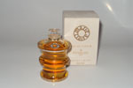 Photo&nbsp;&copy;&nbsp;Les-parfums.info le site Guerlain - Marie-Claire -  Edition Limté (je ne retrouve pas la date exacte ) <br/>eau de parfum 30 ml dans le flacon Tonnelet
