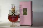 Photo&nbsp;&copy;&nbsp;Les-parfums.info le site Guerlain - Chant D'Arôme - Flacon du parfum 60 ml Hauteur 15.2 cm bouchon en verre