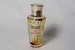 Photo © Les-parfums.info le site Coty - Emeraude - Bouchon doré Hauteur 5.5 cm Photo © Les-parfums.info le site Coty - Emeraude - Bouchon doré Hauteur 5.5 cm