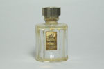 Photo © Les-parfums.info le site Le Galion - Brumes - Flacon du parfum hauteur 4.3 cm bouchon métal Photo © Les-parfums.info le site Le Galion - Brumes - Flacon du parfum hauteur 4.3 cm bouchon métal