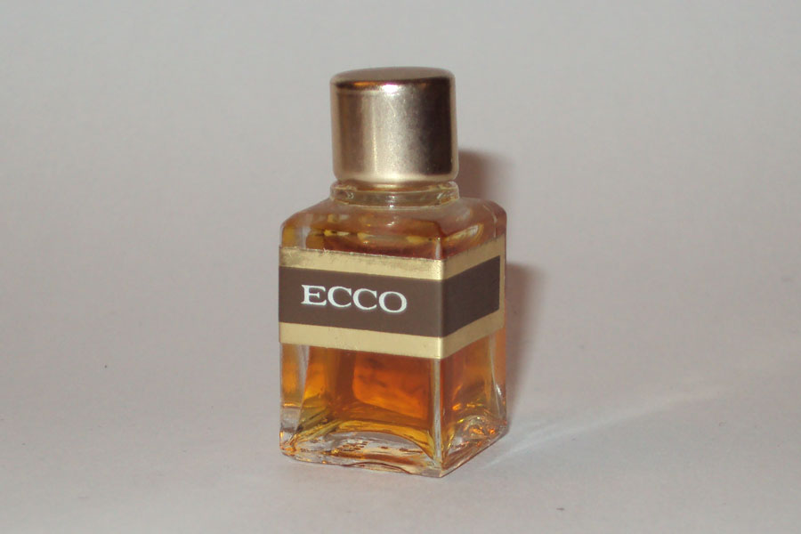 Miniature Ecco de Borghese 2 ml  74° Hauteur 3.3 cm 