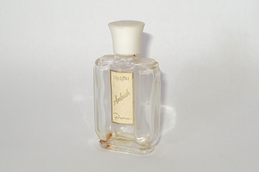 Miniature Ambush de Dana Cologne hauteur 6 cm 