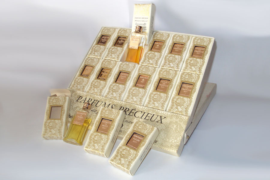 Miniature 2 Midinette de Paris, 2 Chypre de Paris, 2 Printemps Fleuri, 2 Marjolys, 2 Foret de France et 2 Bouquet de France. de Lesourd Coffret  