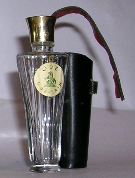miniature Ode  de Guerlain Flacon de sac Etiquette Chevaux de Marly pochette en cuir noir modele export USA  
