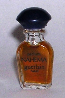 Photo&nbsp;&copy;&nbsp;Nahéma - Bouchon Bleu Clipé