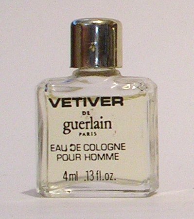 miniature Vetiver de Guerlain Bouchon doré 4 ml eau de cologne mod 1982 