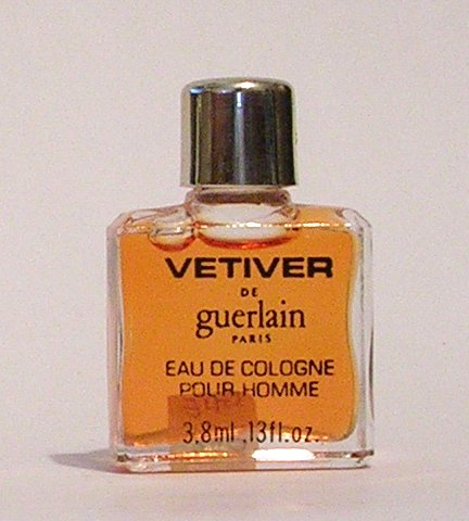 miniature Vetiver de Guerlain Bouchon doré 4 ml eau de toilette mod 1983 