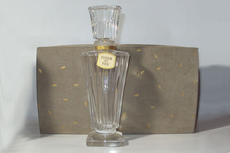 Flacon Fleur de Feu de Guerlain Flacon Fleur de Feu Hauteur 18.2 cm 