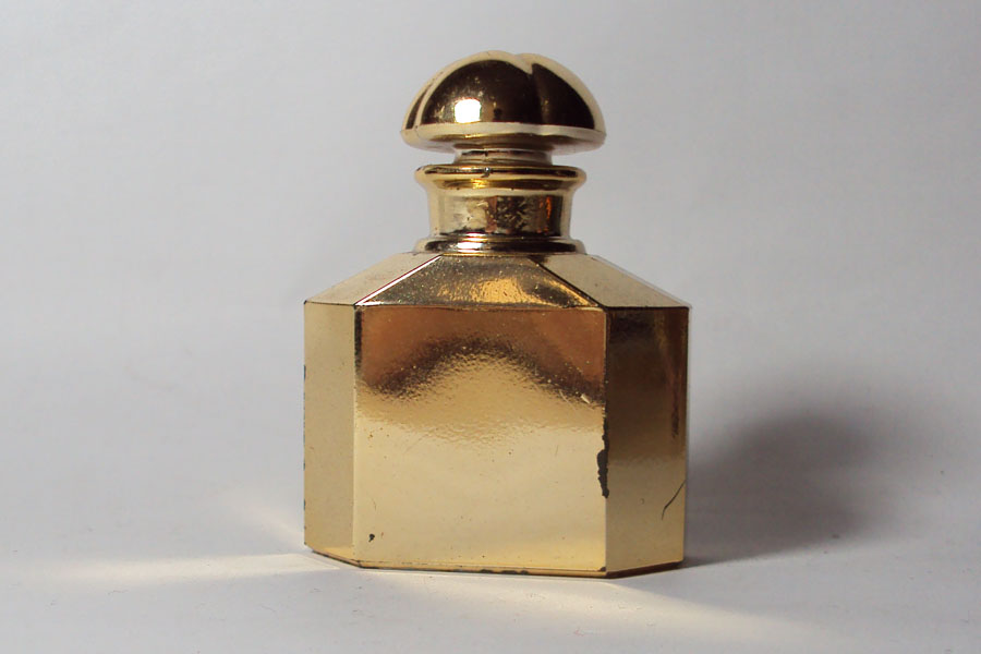 Flacon Jicky de Guerlain Flacon du parfum doré  