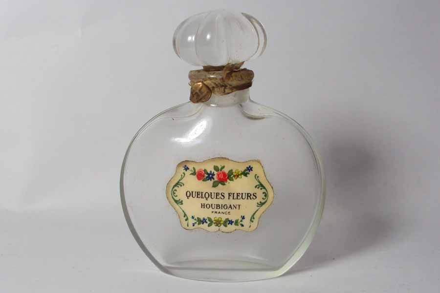 Flacon Quelque Fleurs de Houbigant Bouchon émeri à prioti en cristal ( fond plat ) bouchon émeri hauteur 6.4 cm 