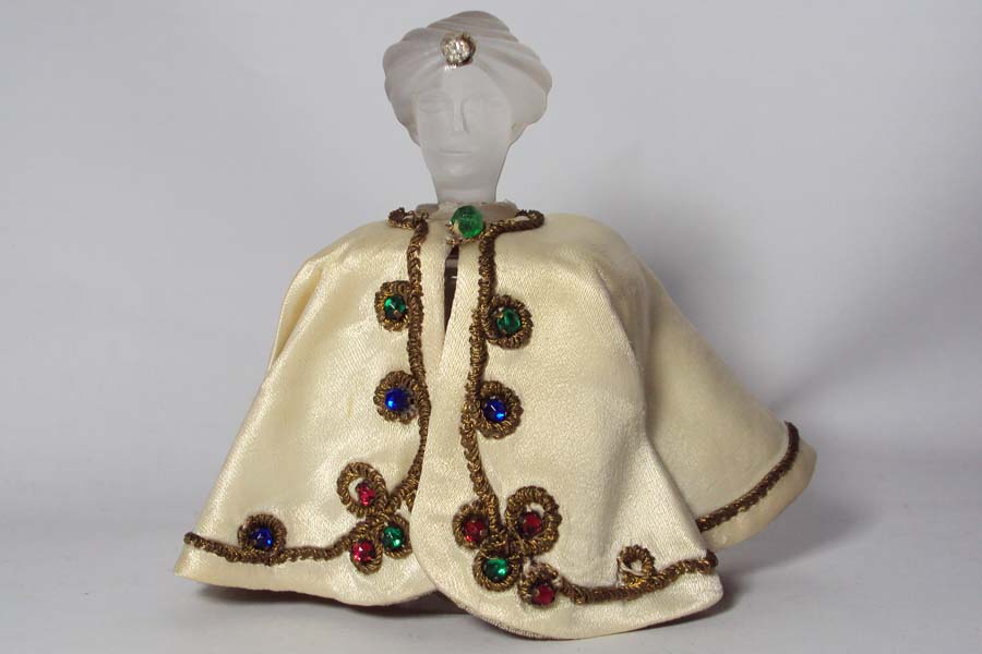 Flacon Prince Doucka de Marquay Flacon du parfum bouchon en verre émerisé Hauteur 10 cm environ 